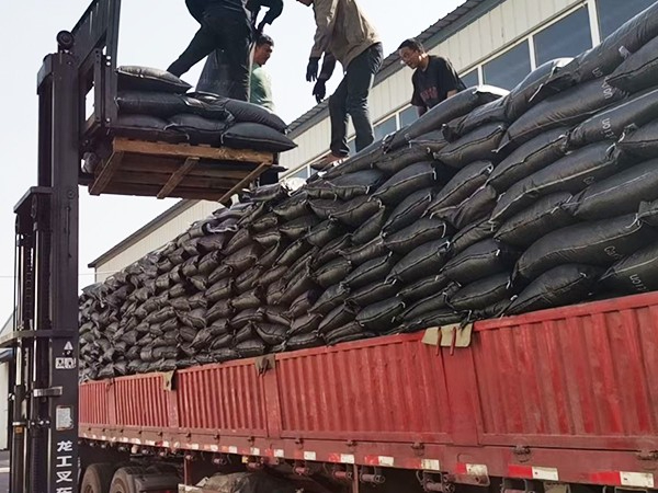 鑾樺凈化：裝車現場